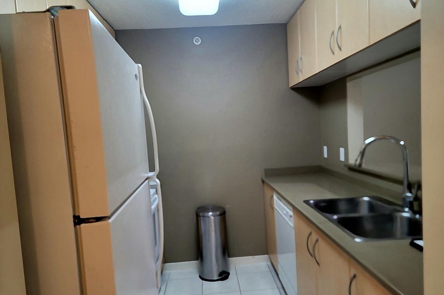 302 3663 Crowley Drive Vancouver, BC - 6