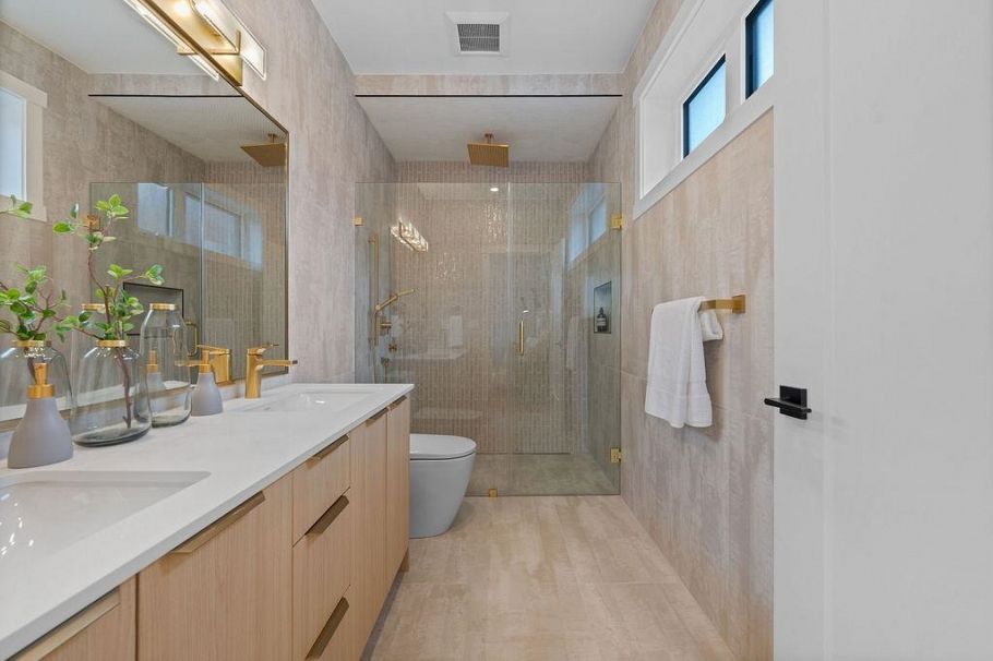 1 5883 Sophia Street Vancouver, BC - 18