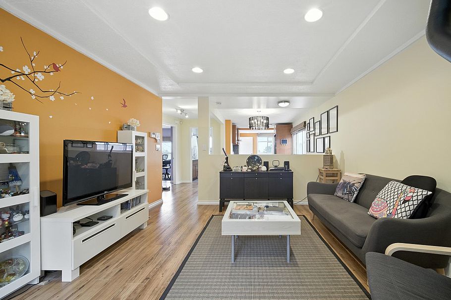 966 E 64th Avenue Vancouver, BC - 4