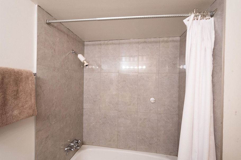 304 1720 Barclay Street Vancouver, BC - 18