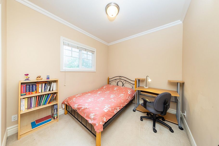 260 W 63rd Avenue Vancouver, BC - 23