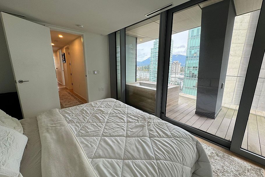 1103 1568 Alberni Street Vancouver, BC - 4