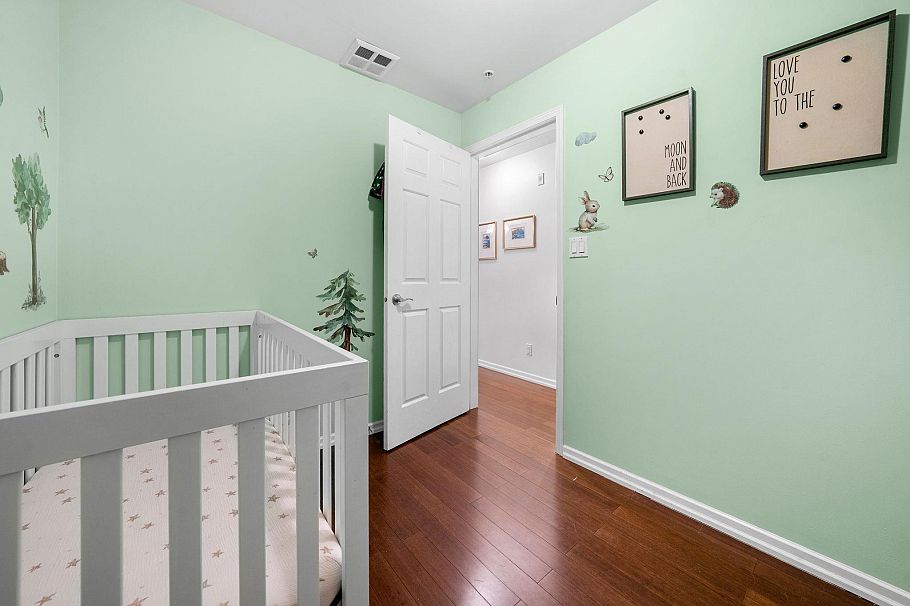 215 3600 Windcrest Drive North Vancouver, BC - 24