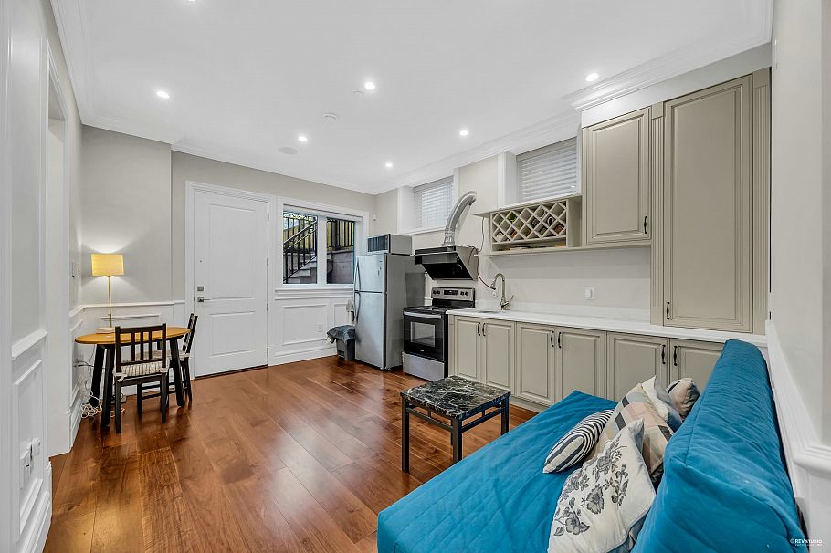 4307 W 13th Avenue Vancouver, BC - 21