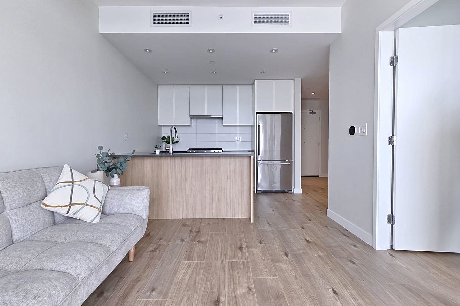 1503 3430 S E Kent Avenue Vancouver, BC - 7