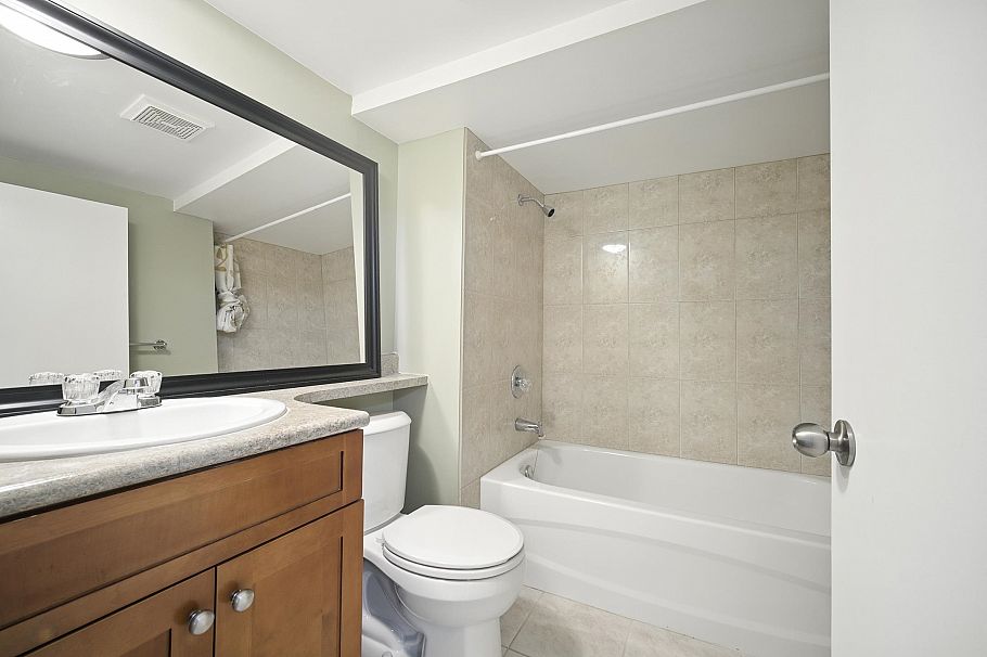 966 E 64th Avenue Vancouver, BC - 30