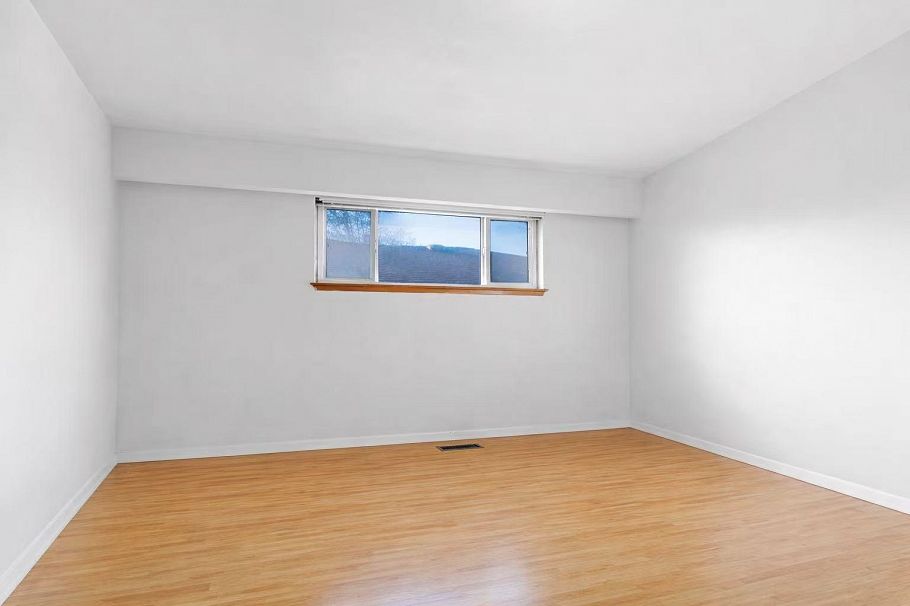 2630 E 1st Avenue Vancouver, BC - 10