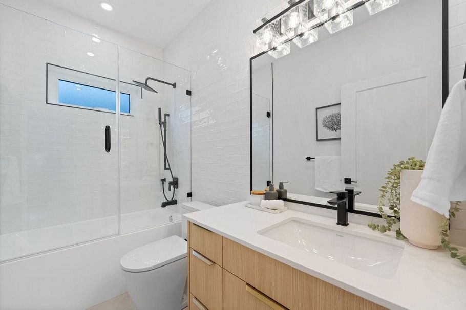 1 5883 Sophia Street Vancouver, BC - 21