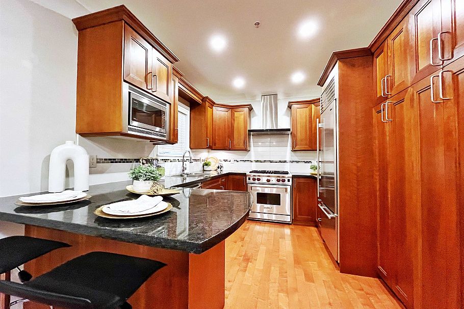 3 1135 Barclay Street Vancouver, BC - 12