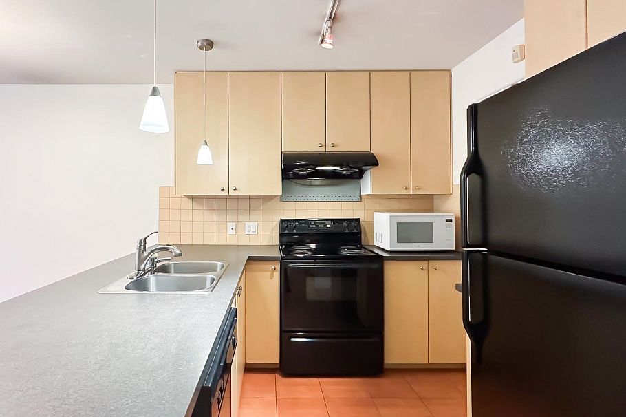511 819 Hamilton Street Vancouver, BC - 8