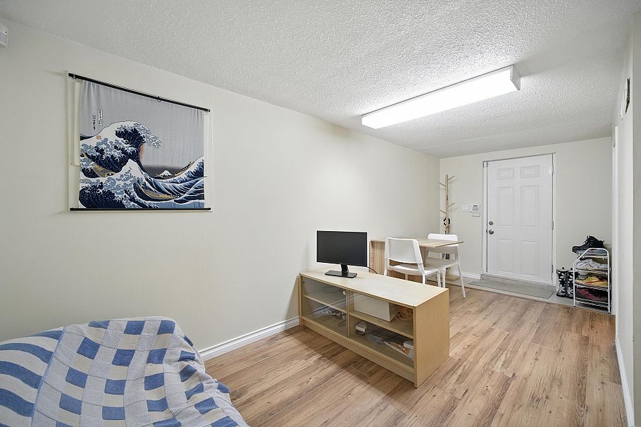 966 E 64th Avenue Vancouver, BC - 24