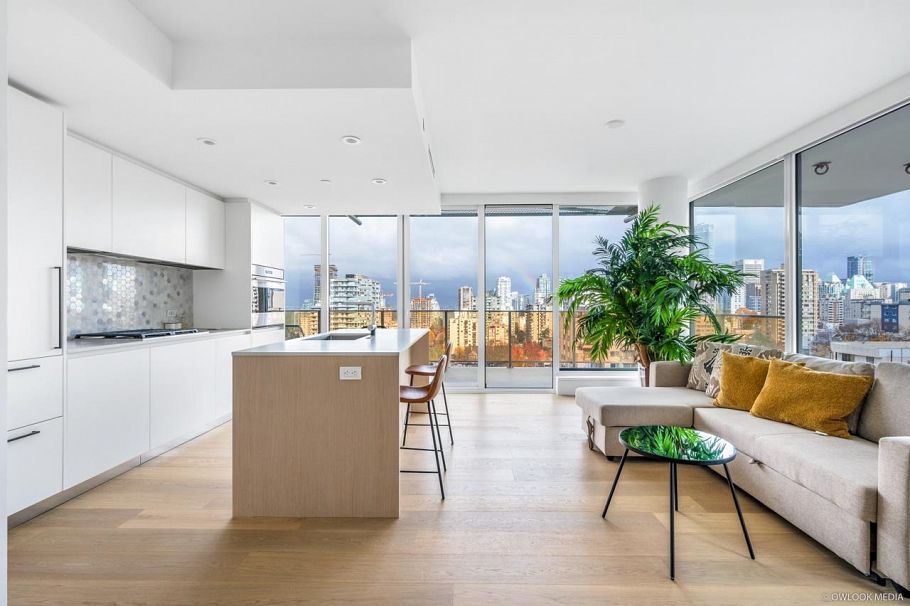 1504 1180 Broughton Street Vancouver, BC - 1