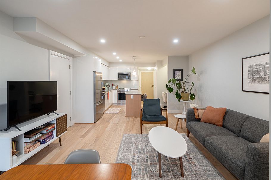 209 233 Kingsway Vancouver, BC - 14