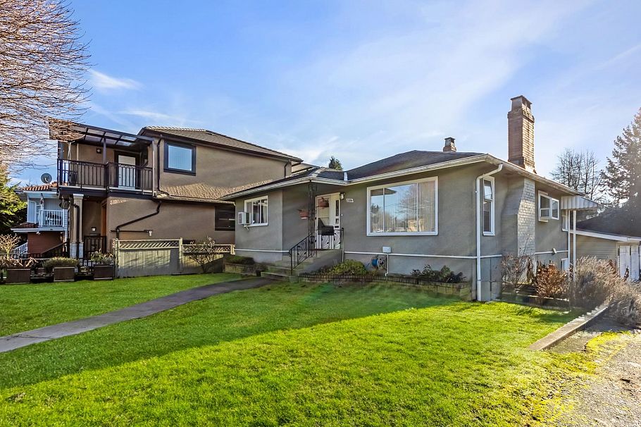 2804 Euclid Avenue Vancouver, BC - 2