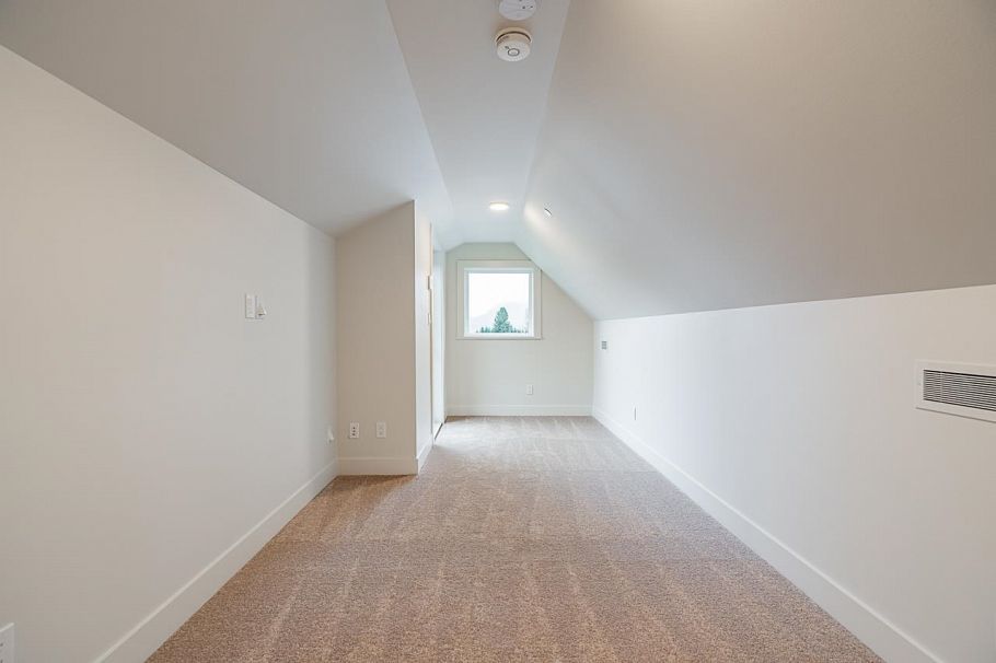 3537 Cambridge Street Vancouver, BC - 29