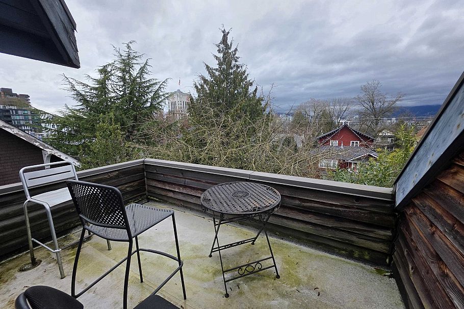 345 W 13th Avenue Vancouver, BC - 24