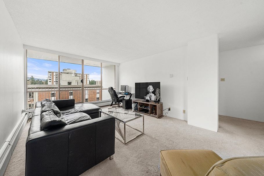 1404 2016 Fullerton Avenue North Vancouver, BC - 1