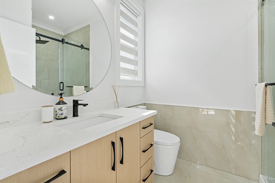 3749 Union Street Burnaby, BC - 18