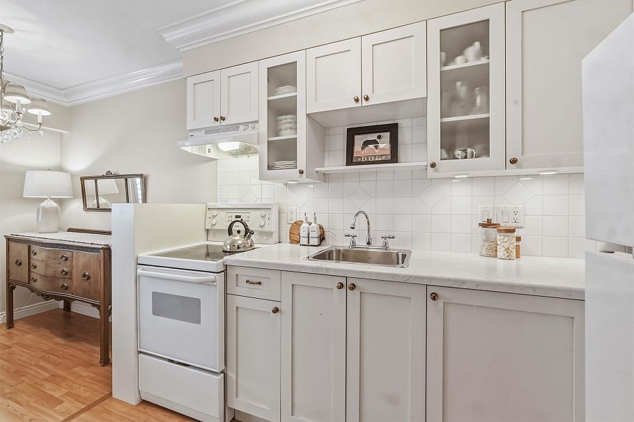 107 1879 Barclay Street Vancouver, BC - 16