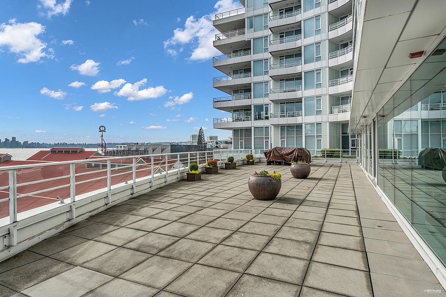 409 100 E Esplanade Street North Vancouver, BC - 31