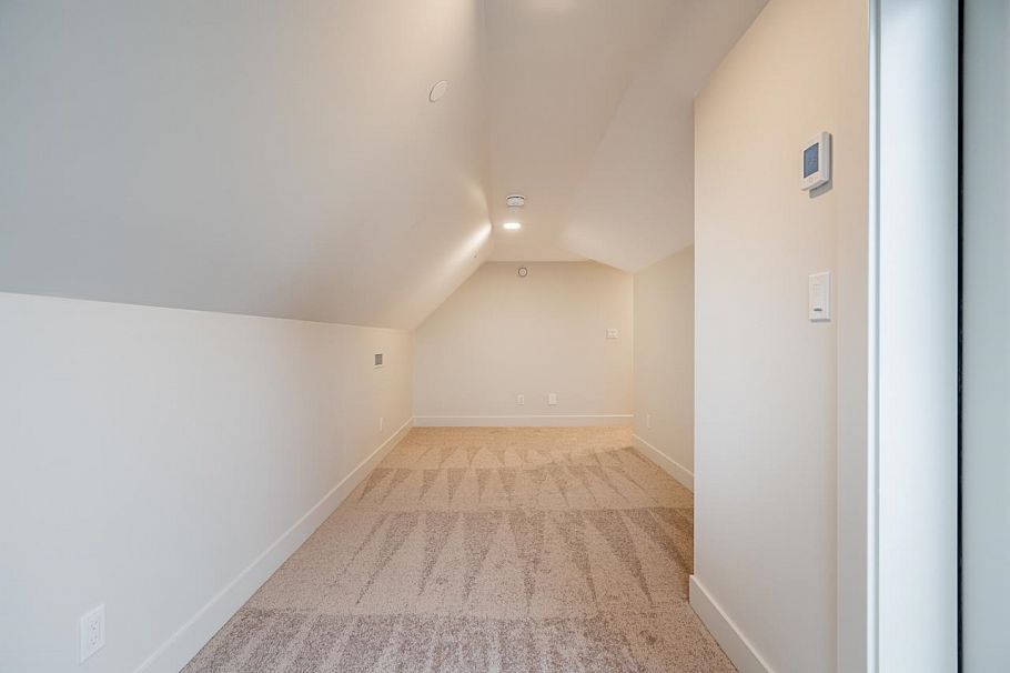 3537 Cambridge Street Vancouver, BC - 30