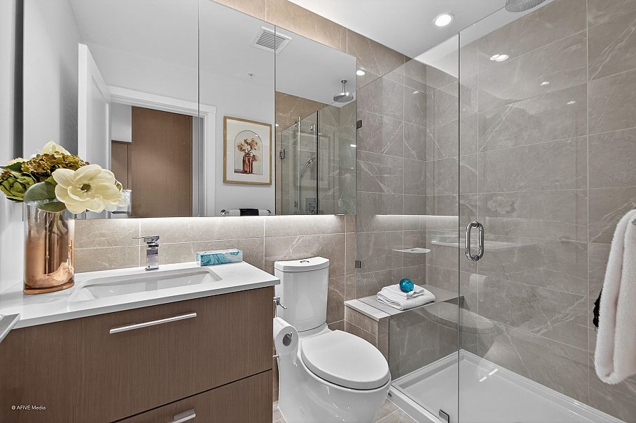 101 5608 Berton Avenue Vancouver, BC - 12