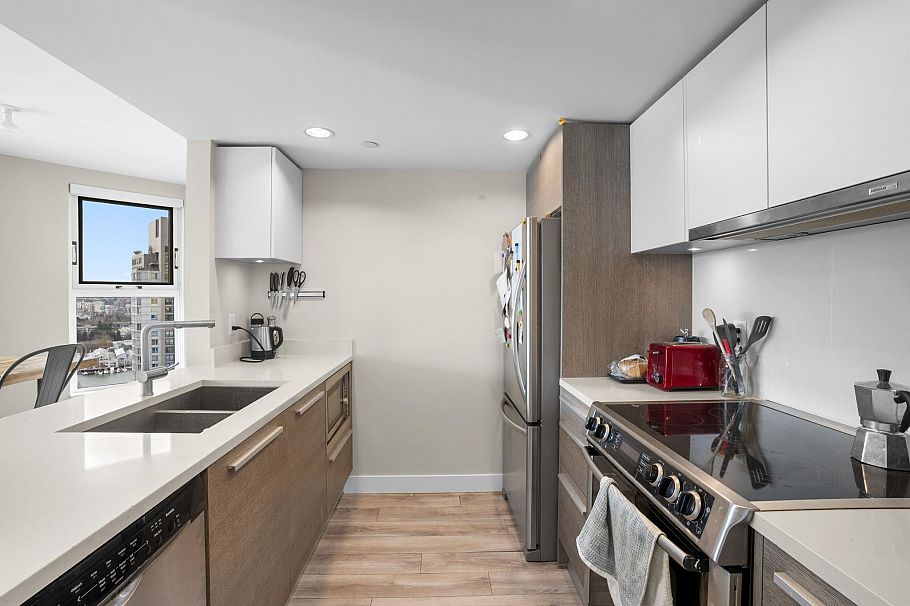 2705 1323 Homer Street Vancouver, BC - 11