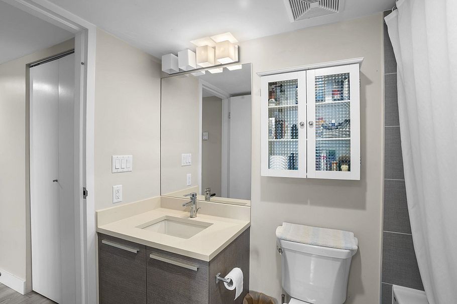 2705 1323 Homer Street Vancouver, BC - 23