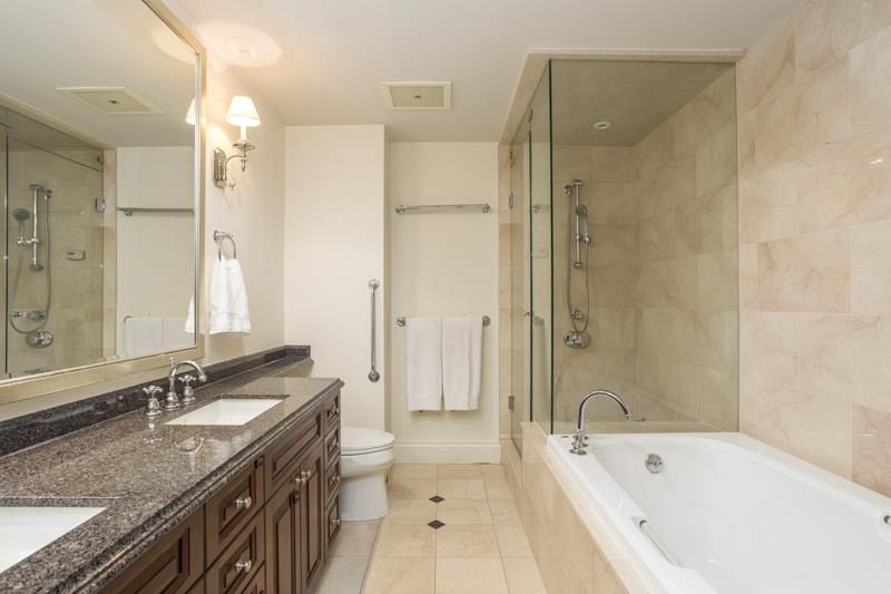 2005 1328 Marinaside Crescent Vancouver, BC - 20