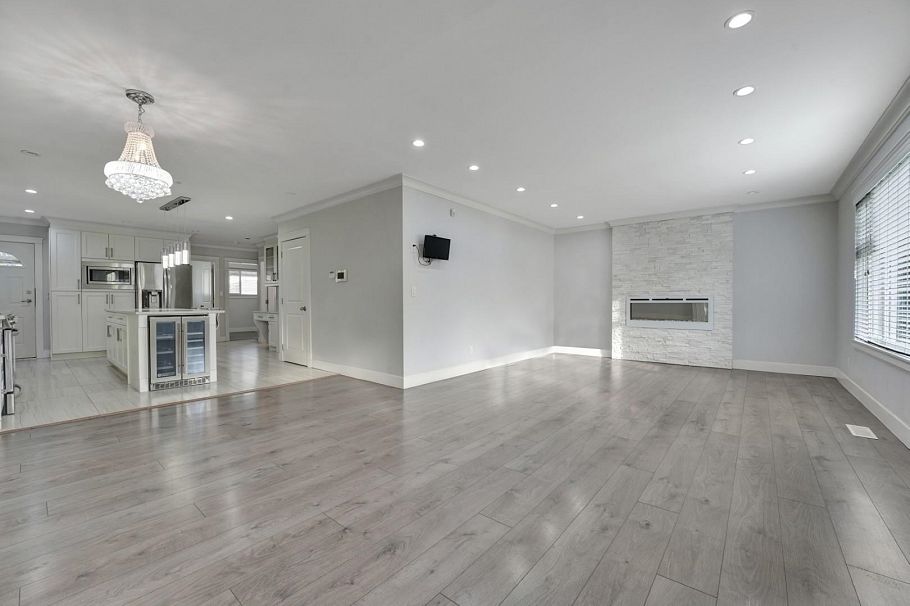 6805 Sherbrooke Street Vancouver, BC - 5