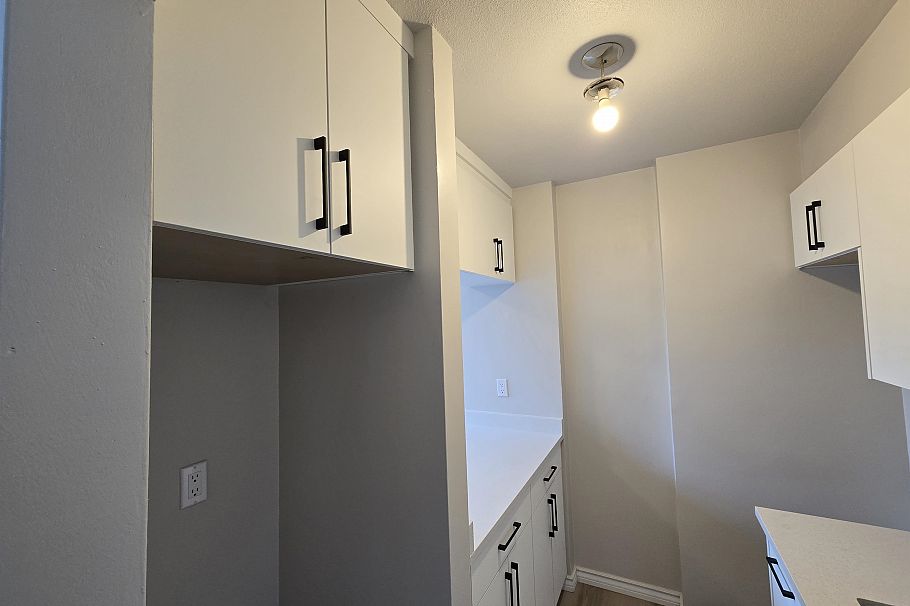 304 1219 Harwood Street Vancouver, BC - 8