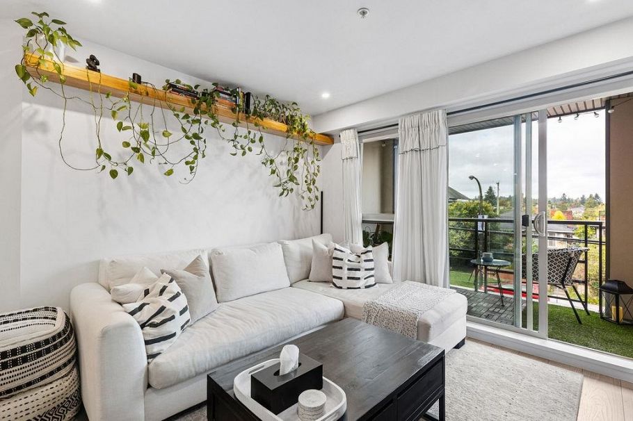 232 4550 Fraser Street Vancouver, BC - 5