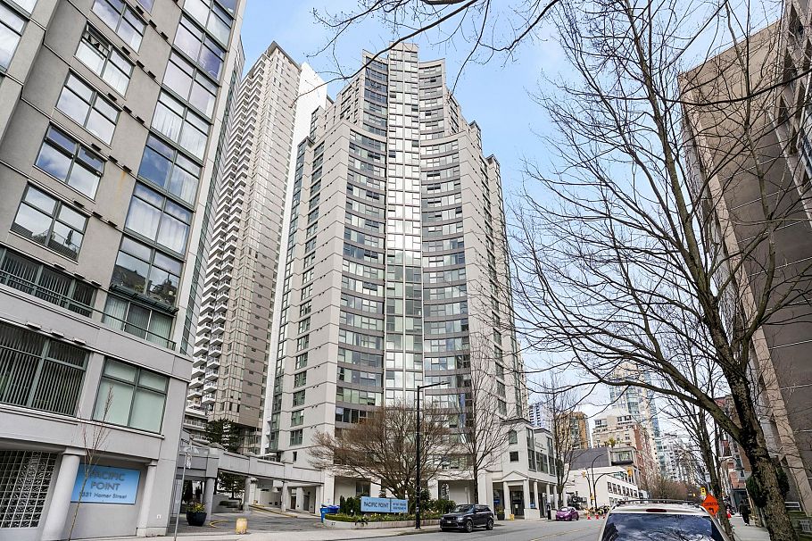 2705 1323 Homer Street Vancouver, BC - 1