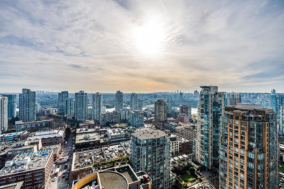 2703 1111 Richards Street Vancouver, BC - 13