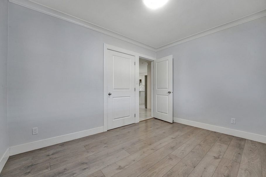 6805 Sherbrooke Street Vancouver, BC - 20