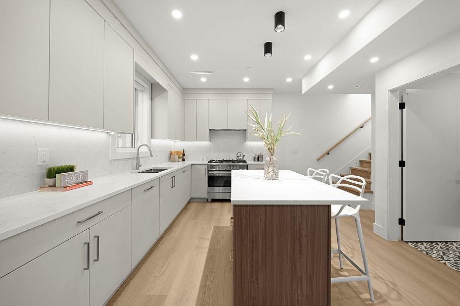 1 1278 E 63rd Avenue Vancouver, BC - 9