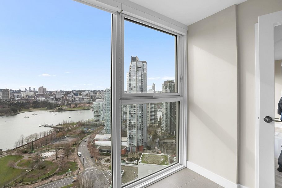 2705 1323 Homer Street Vancouver, BC - 28