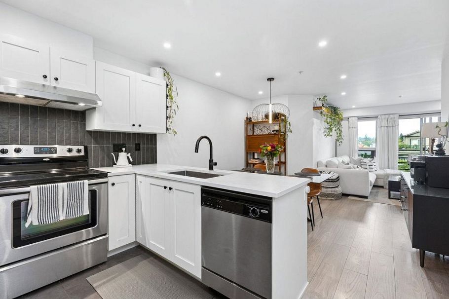 232 4550 Fraser Street Vancouver, BC - 13