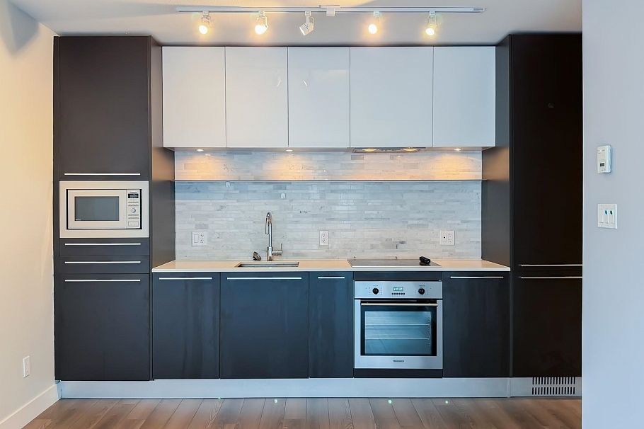 203 8031 Nunavut Lane Vancouver, BC - 9