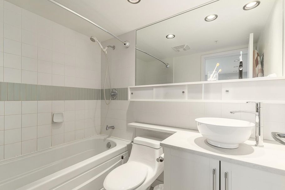 2710 928 Beatty Street Vancouver, BC - 19