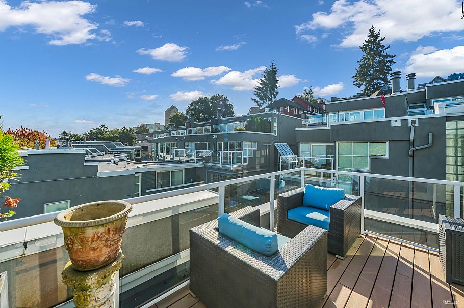 2243 Oak Street Vancouver, BC - 37