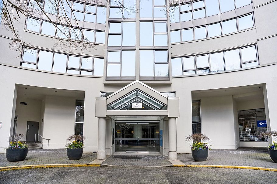 2705 1323 Homer Street Vancouver, BC - 2