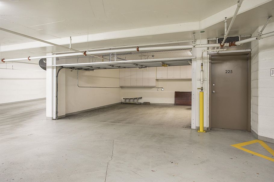 2005 1328 Marinaside Crescent Vancouver, BC - 40