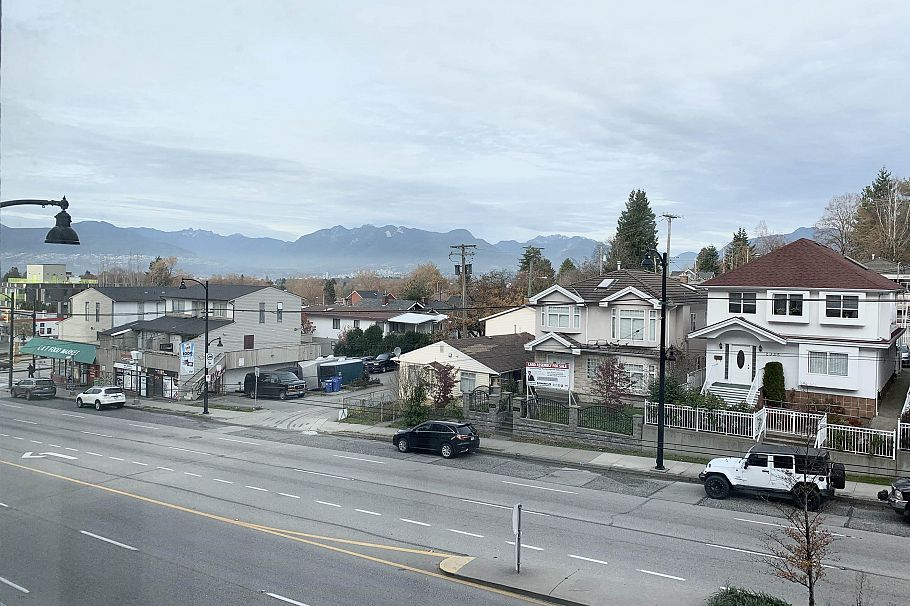 211 4818 Eldorado Mews Vancouver, BC - 8