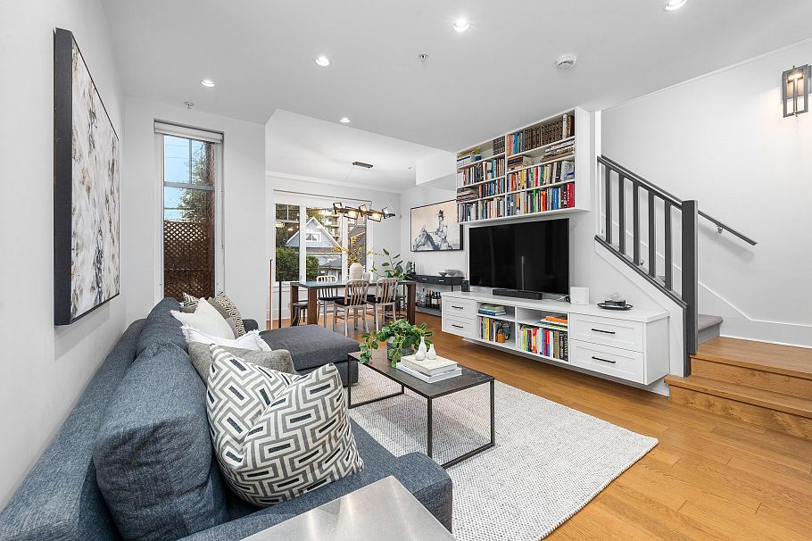 323 E 7th Avenue Vancouver, BC - 1