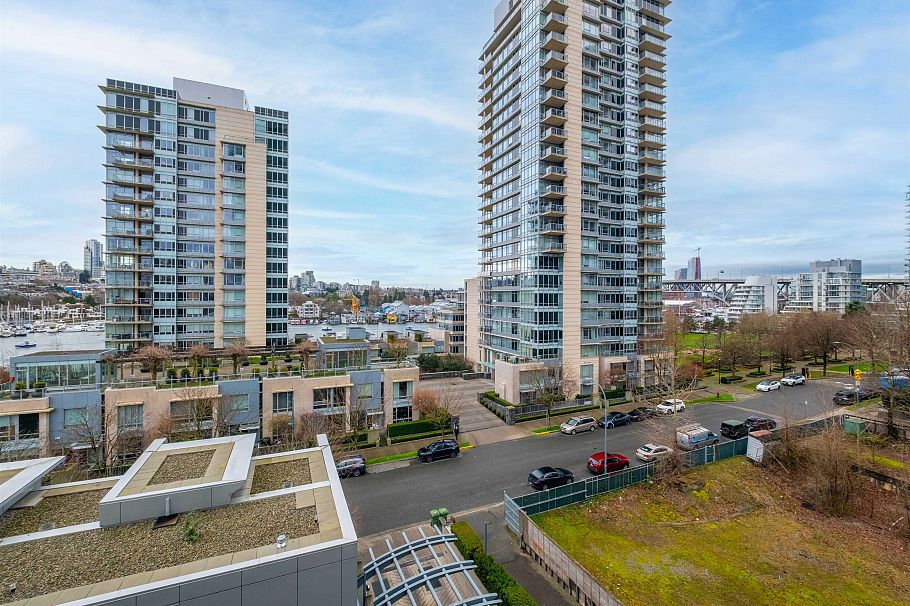 706 1483 Homer Street Vancouver, BC - 27