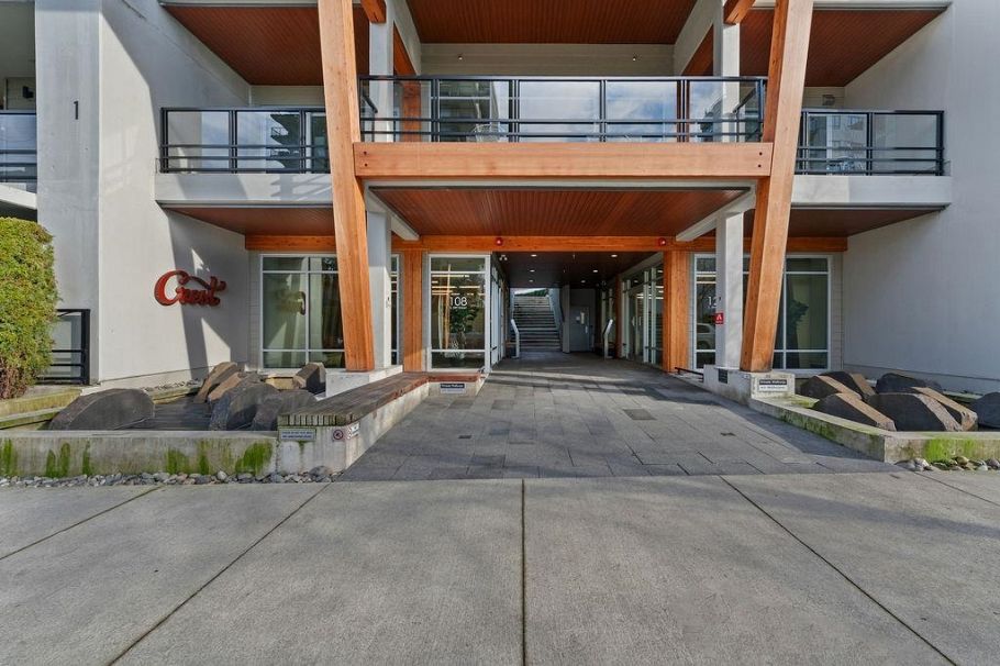 201 108 E 8th Street North Vancouver, BC - 33