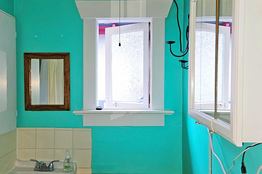 3161 W 6th Avenue Vancouver, BC - 17