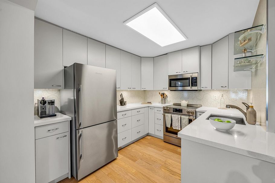 302 3461 Curle Avenue Burnaby, BC - 10