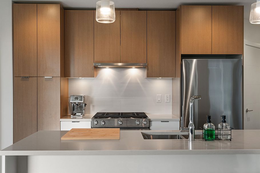 201 108 E 8th Street North Vancouver, BC - 7